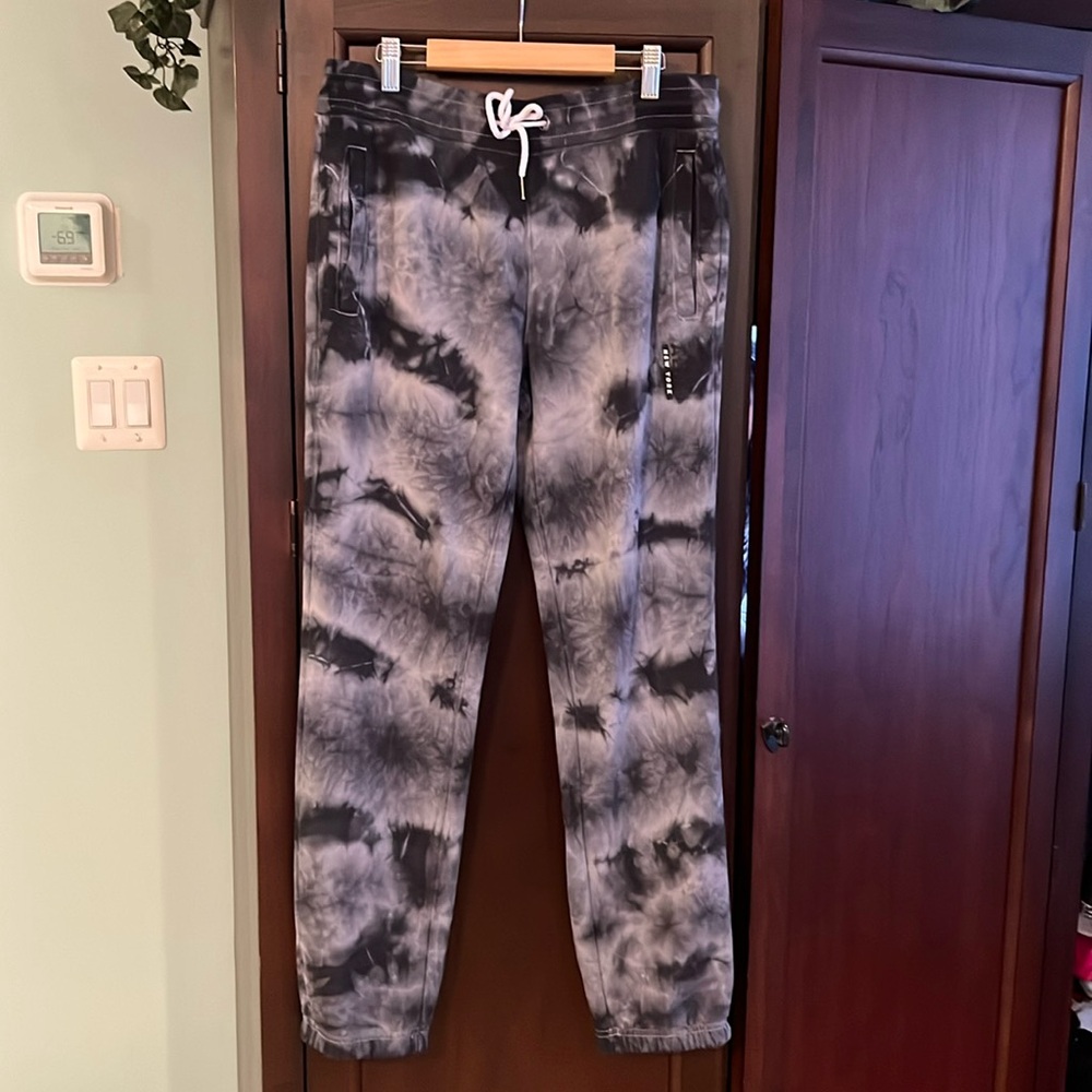 Aeropostale bottoms